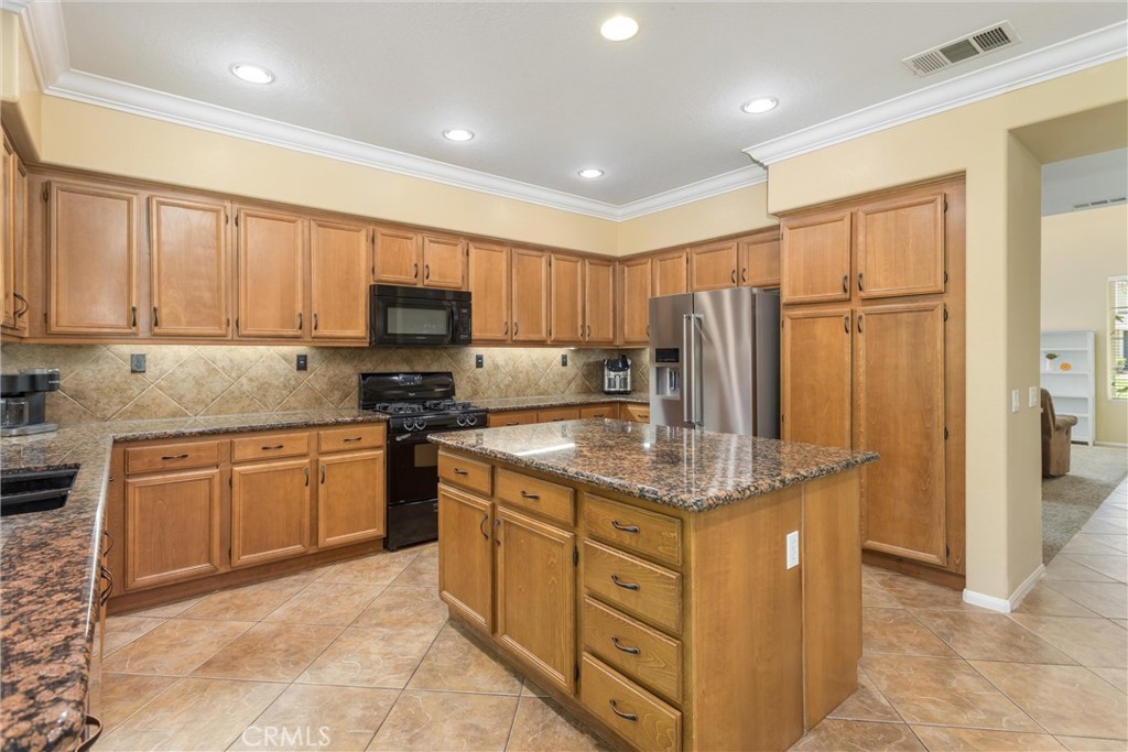 35331 Hogan Drive Property Photo 7