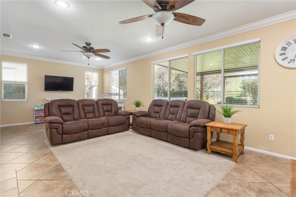 35331 Hogan Drive Property Photo 11
