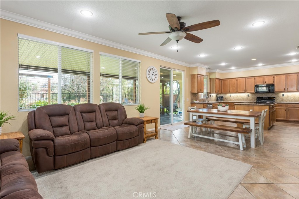 35331 Hogan Drive Property Photo 13