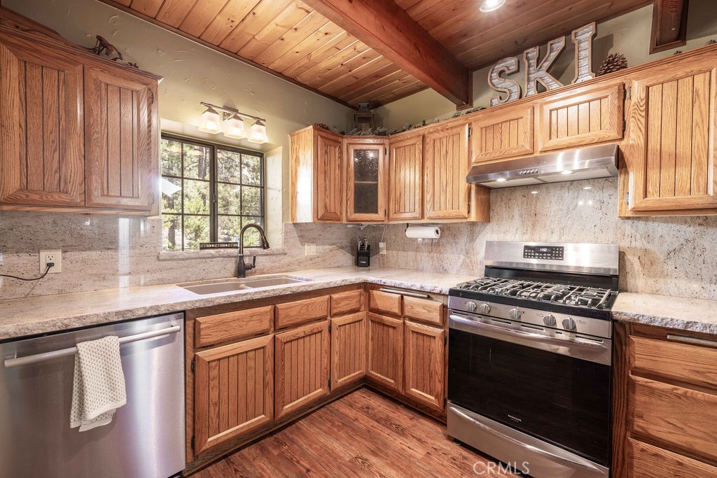 1128 Gold Mountain Drive Property Photo 14