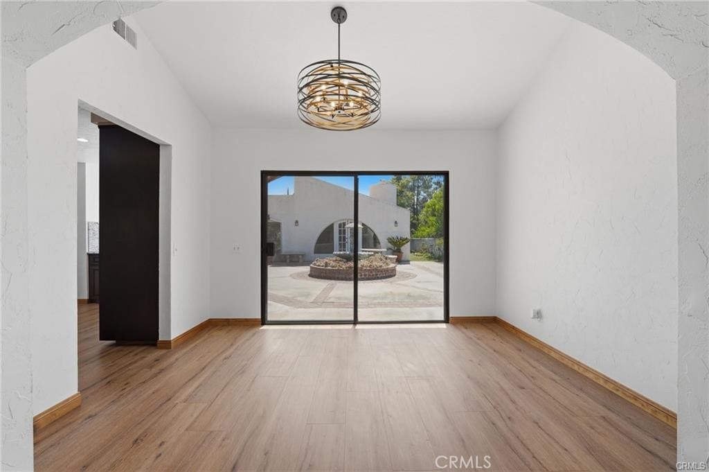 5633 Mayberry Property Photo 8