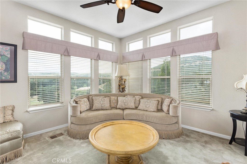 47112 Woodcliff Drive Property Photo 8