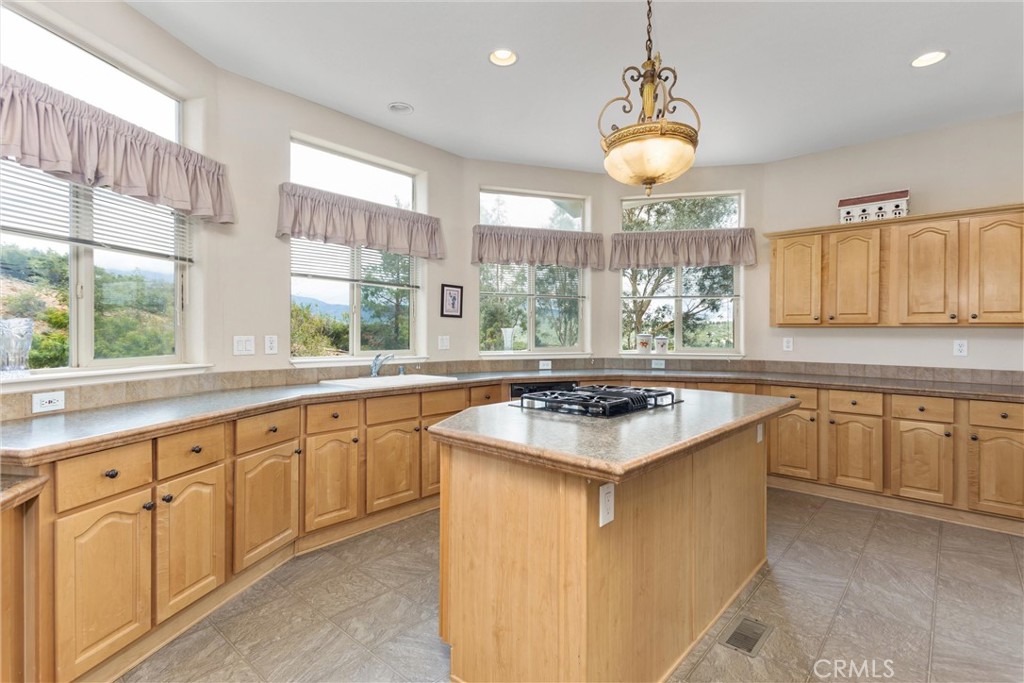 47112 Woodcliff Drive Property Photo 13