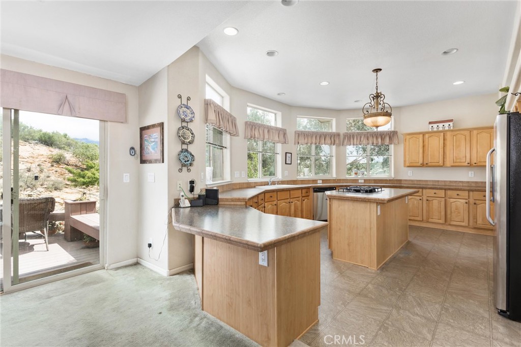 47112 Woodcliff Drive Property Photo 17