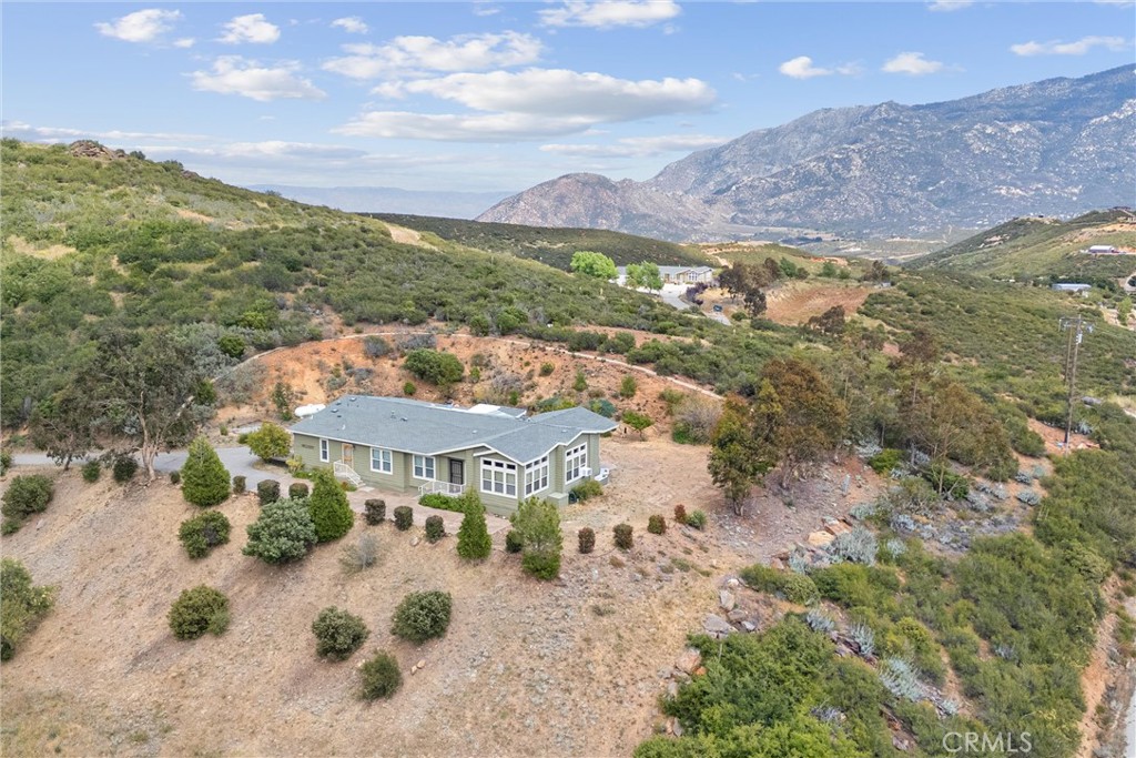 47112 Woodcliff Drive Property Photo 48