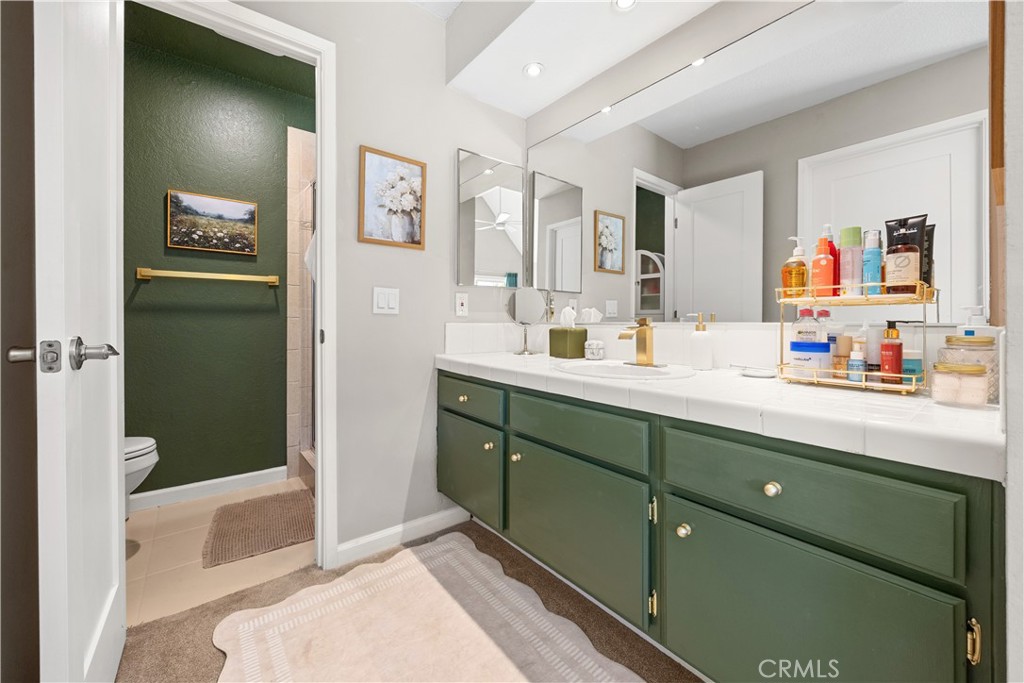 730 N Euclid Property Photo 18