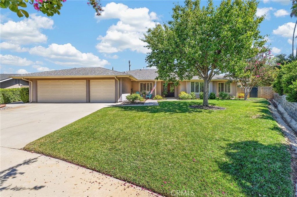 657 Kimball Lane Property Photo 4