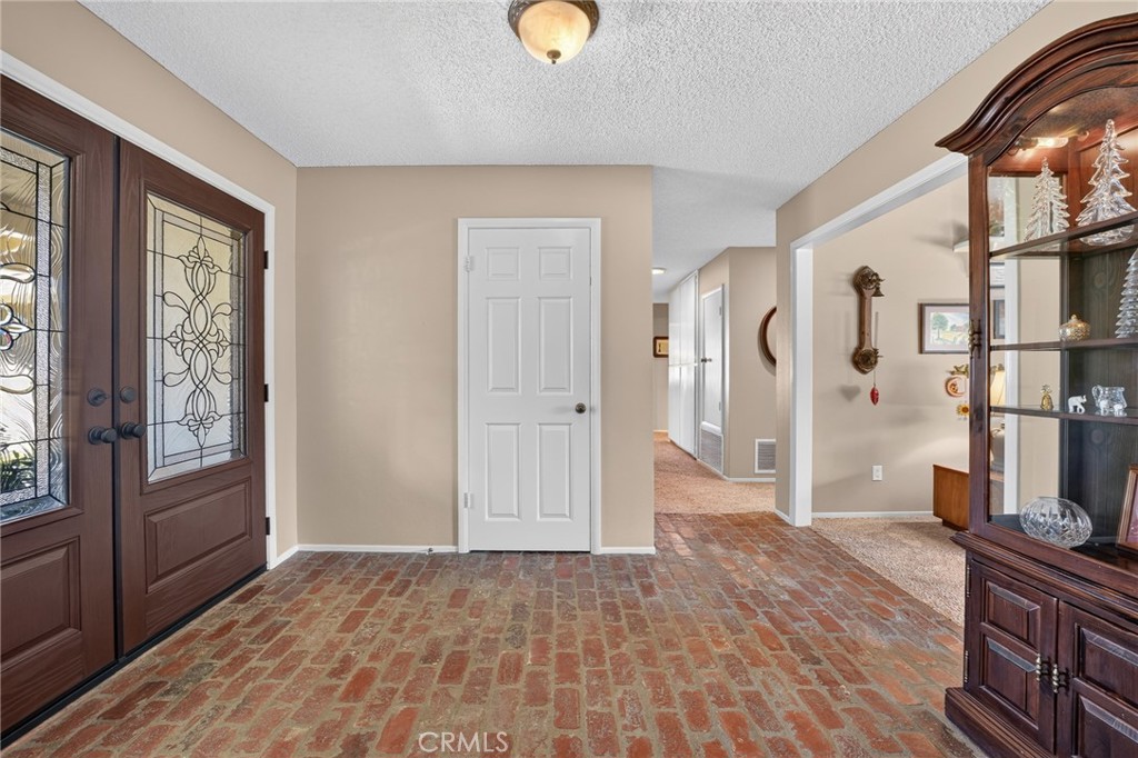 657 Kimball Lane Property Photo 7