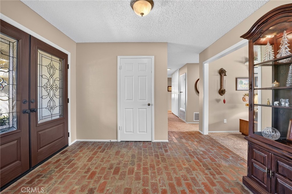 657 Kimball Lane Property Photo 7