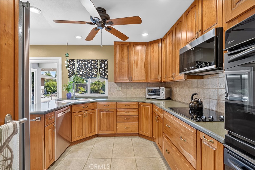 657 Kimball Lane Property Photo 11