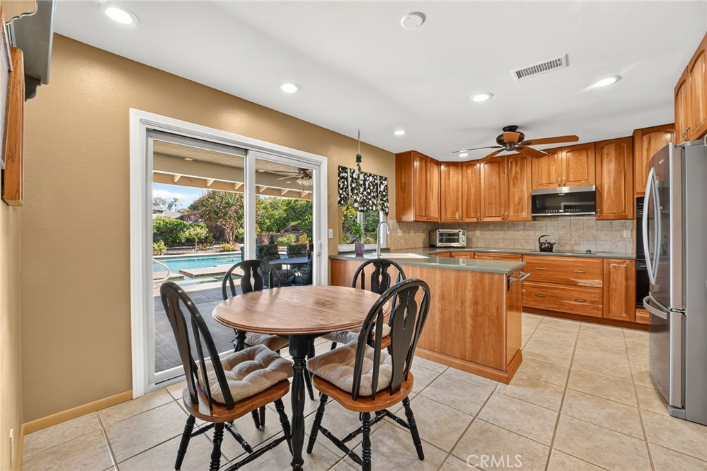 657 Kimball Lane Property Photo 15