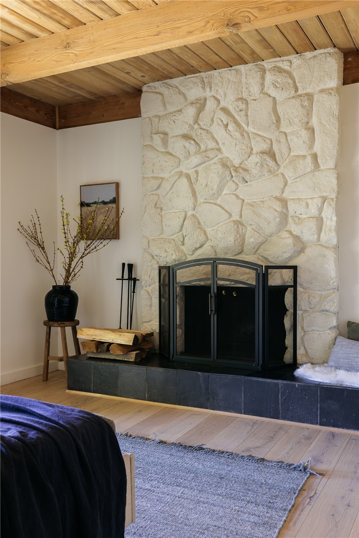 859 Strawberry Peak Road Property Photo 18