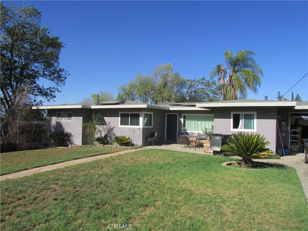 1407 Pacific Street Property Photo 2