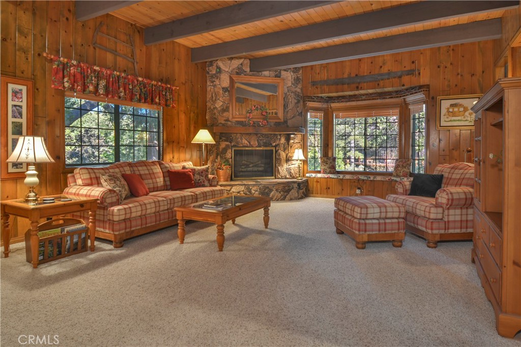 26472 Hillcrest Property Photo 11