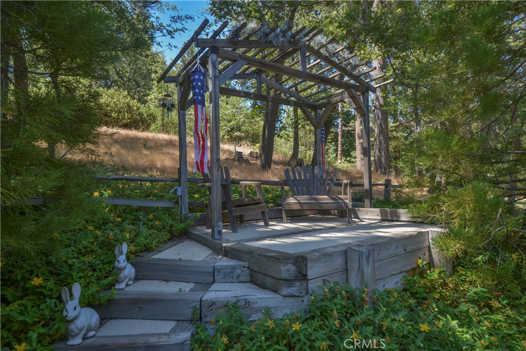 26472 Hillcrest Property Photo 16