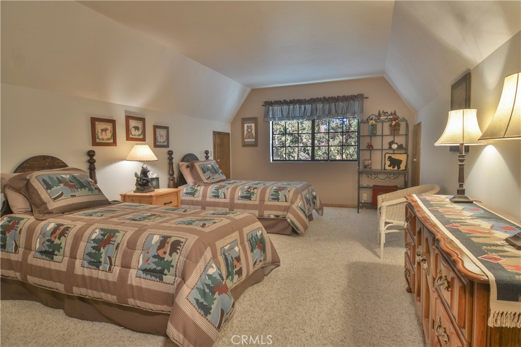 26472 Hillcrest Property Photo 28