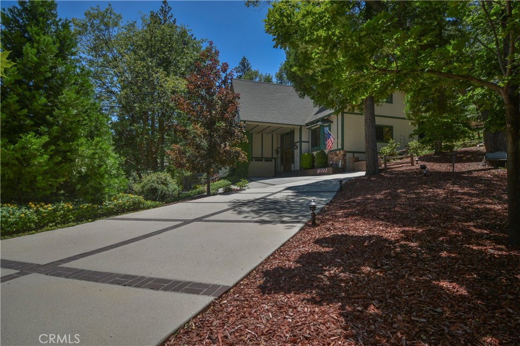 26472 Hillcrest Property Photo 44