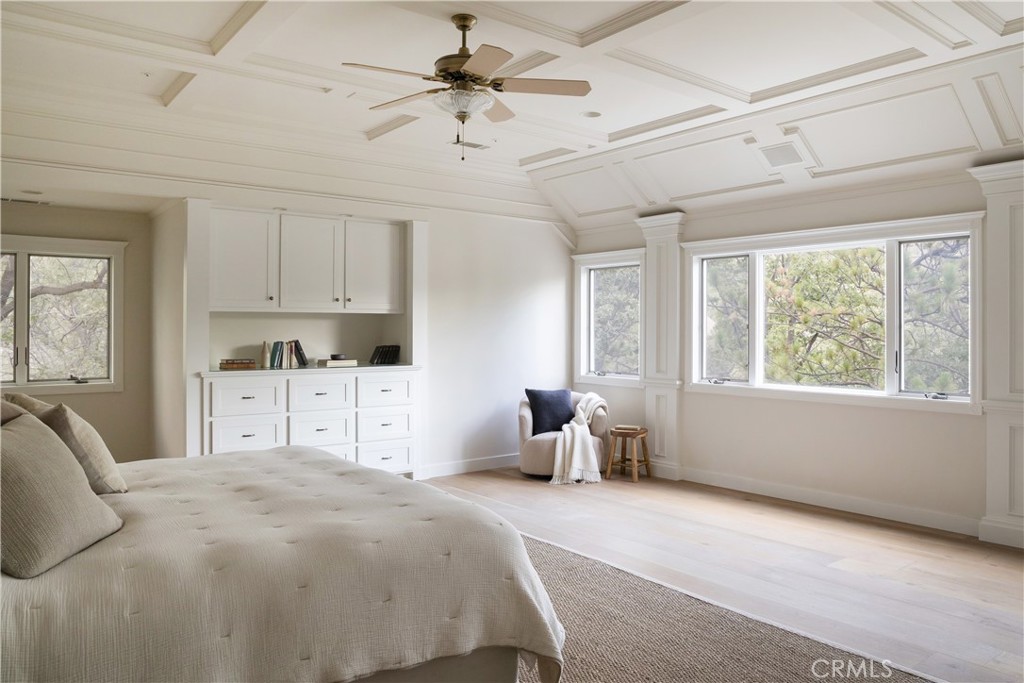 1079 Sherwood Property Photo 10