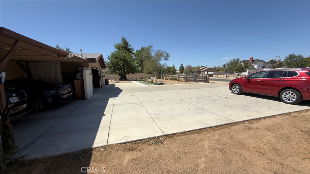 13491 Iroquois Property Photo 5