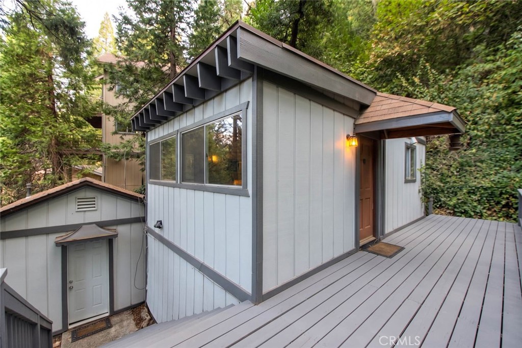 23775 Bowl Property Photo 3