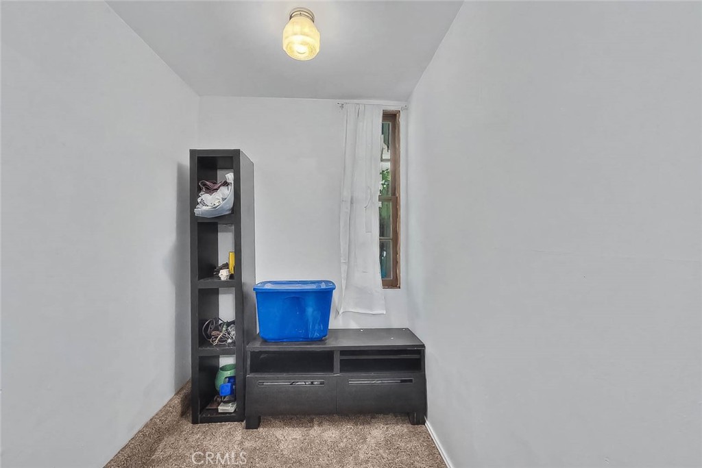 23775 Bowl Property Photo 11