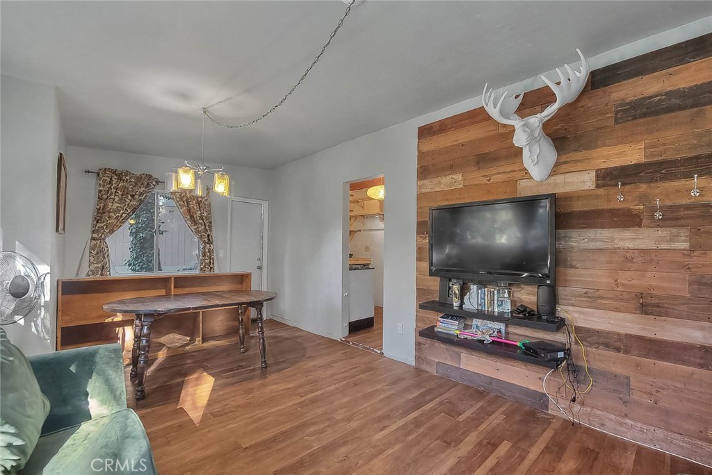 23775 Bowl Property Photo 17