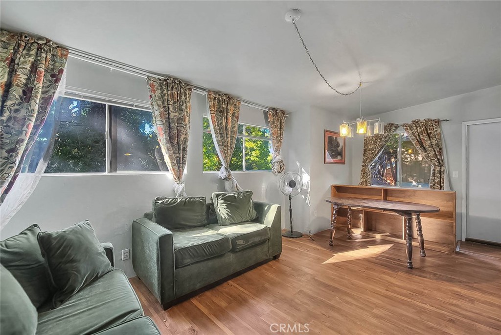 23775 Bowl Property Photo 19