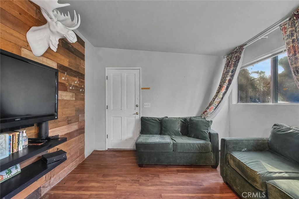 23775 Bowl Property Photo 22