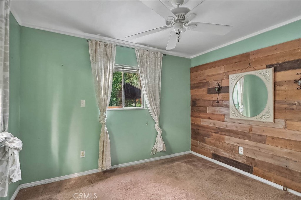 23775 Bowl Property Photo 32