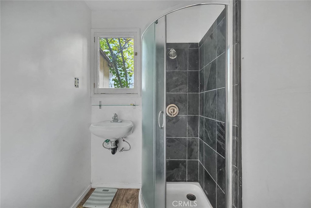 23775 Bowl Property Photo 36