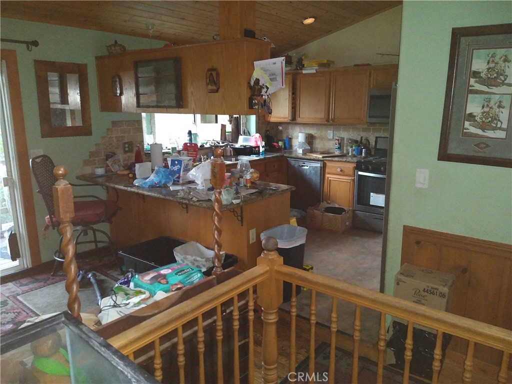 24672 Bernard Drive Property Photo 7