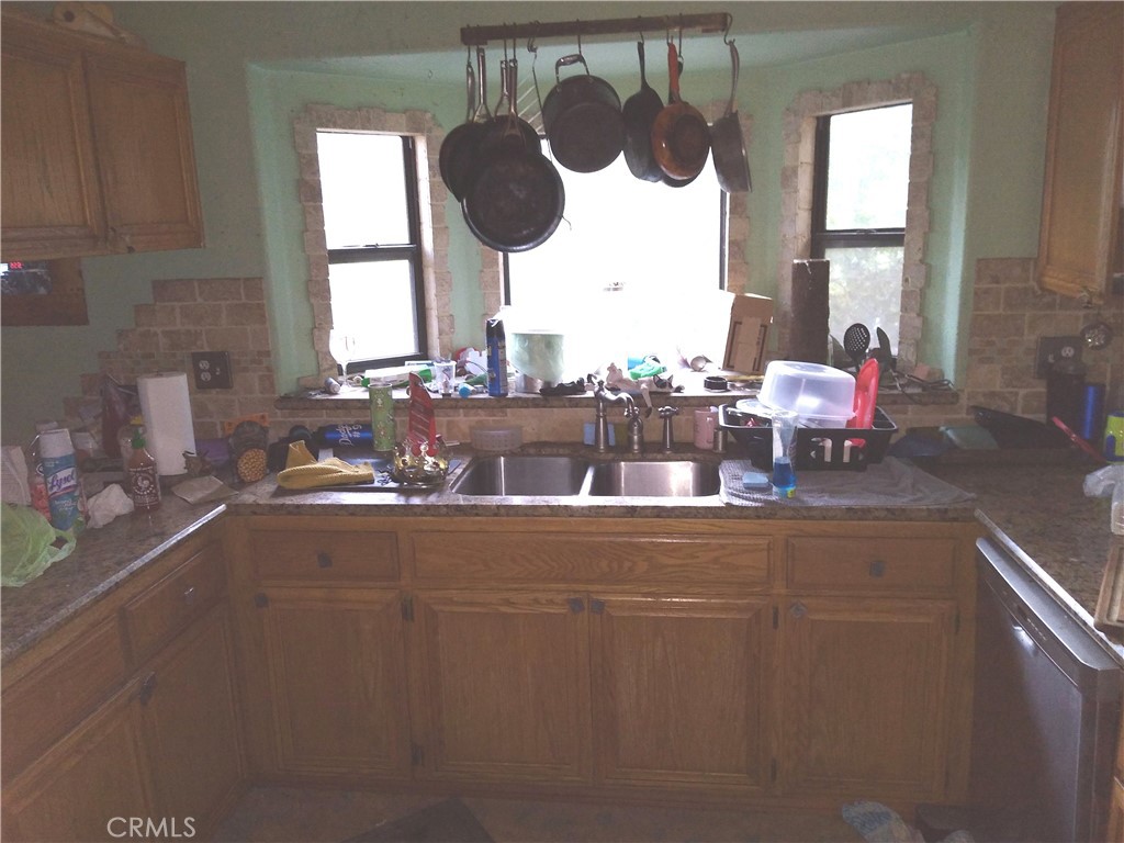 24672 Bernard Drive Property Photo 8
