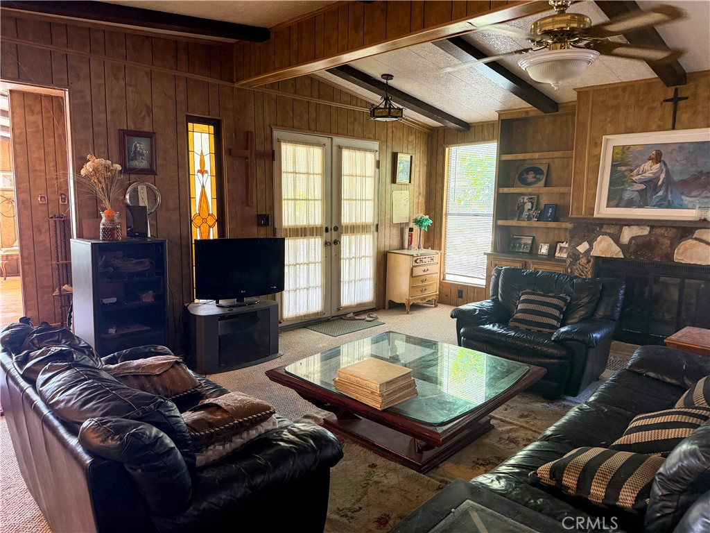5800 Hamner 401 Property Photo 16