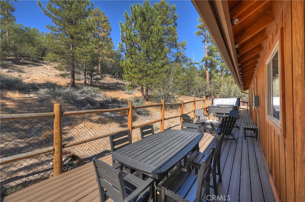 400 Sunrise Way Property Photo 7