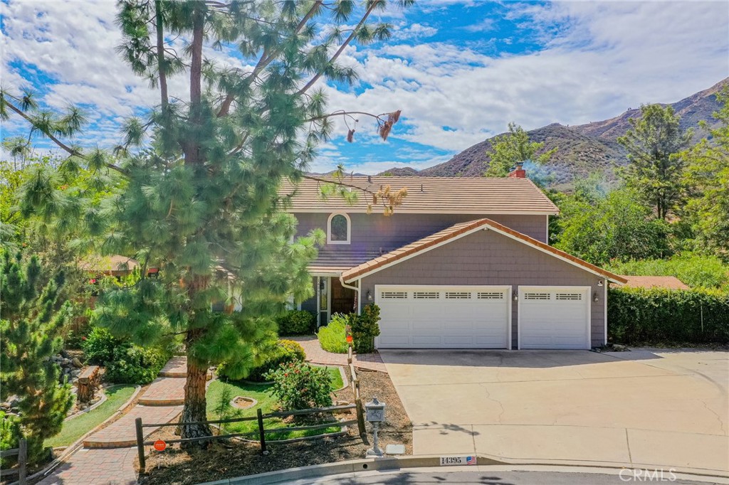 14395 Amorose Property Photo