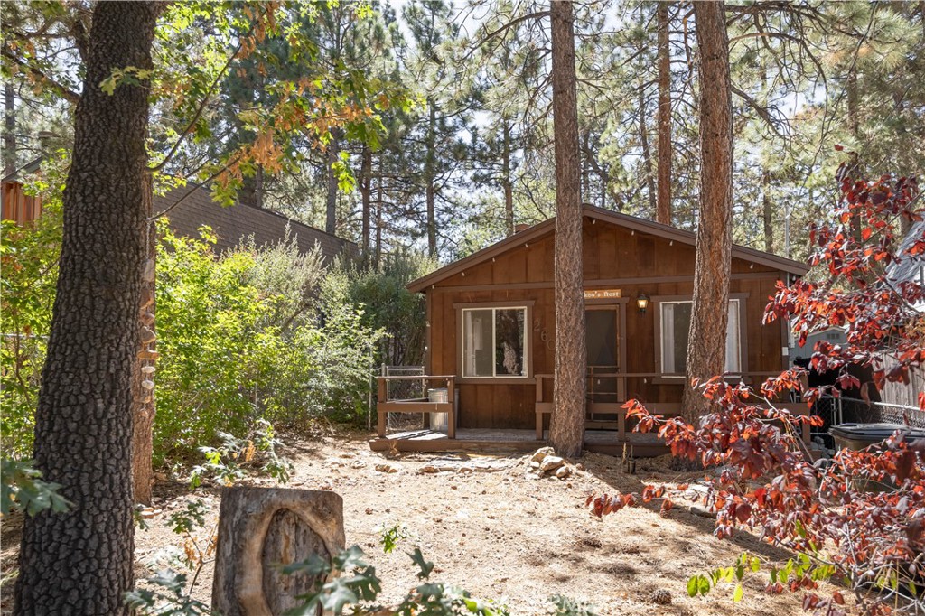260 Highland Property Photo 4