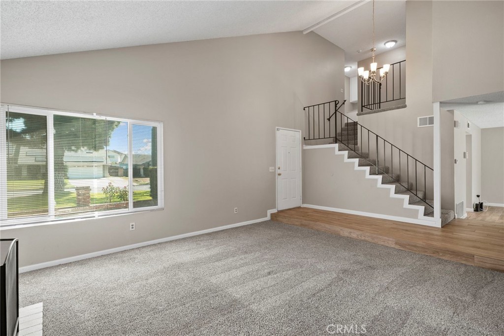 2714 S Cucamonga Avenue Property Photo 9