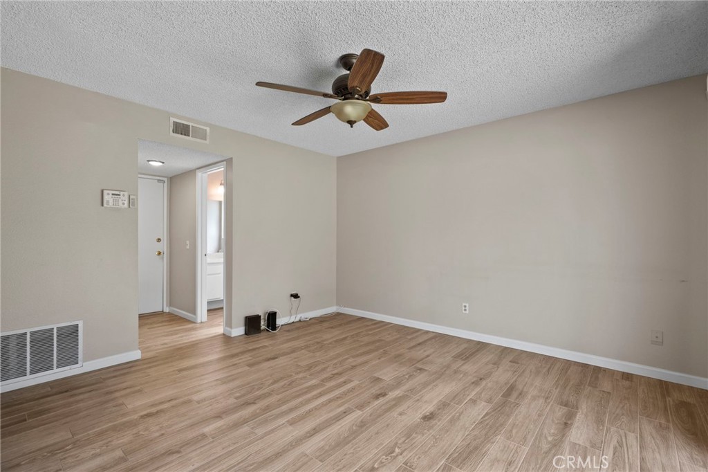 2714 S Cucamonga Avenue Property Photo 12