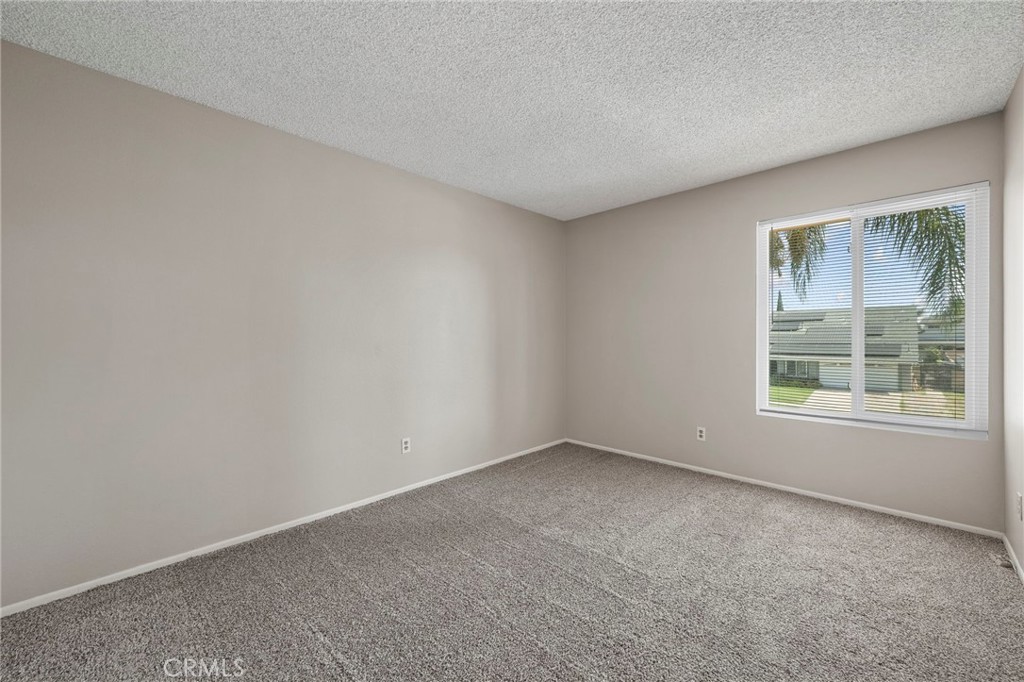 2714 S Cucamonga Avenue Property Photo 29