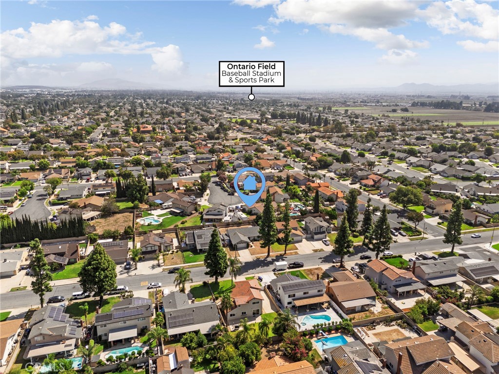 2714 S Cucamonga Avenue Property Photo 45