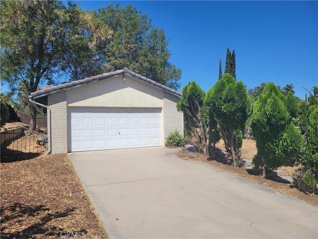 11642 Welebir Street Property Photo 1