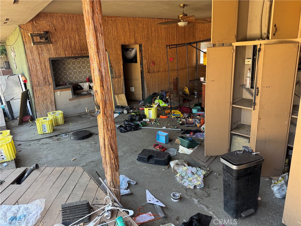 3015 Pepper Tree Lane Property Photo 14
