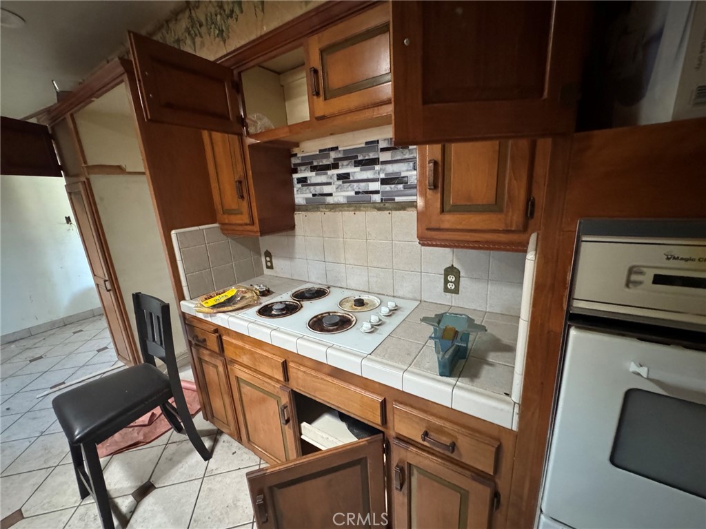 3015 Pepper Tree Lane Property Photo 18