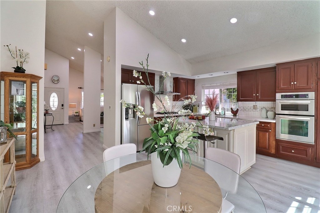 14605 Seron Property Photo 2