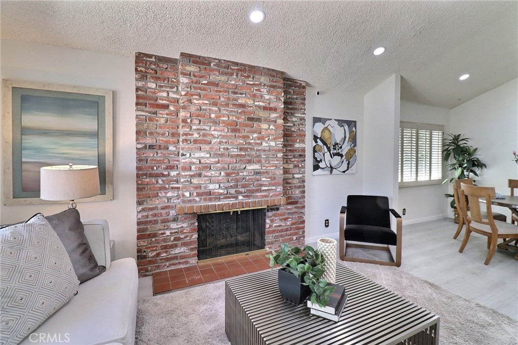 14605 Seron Property Photo 11