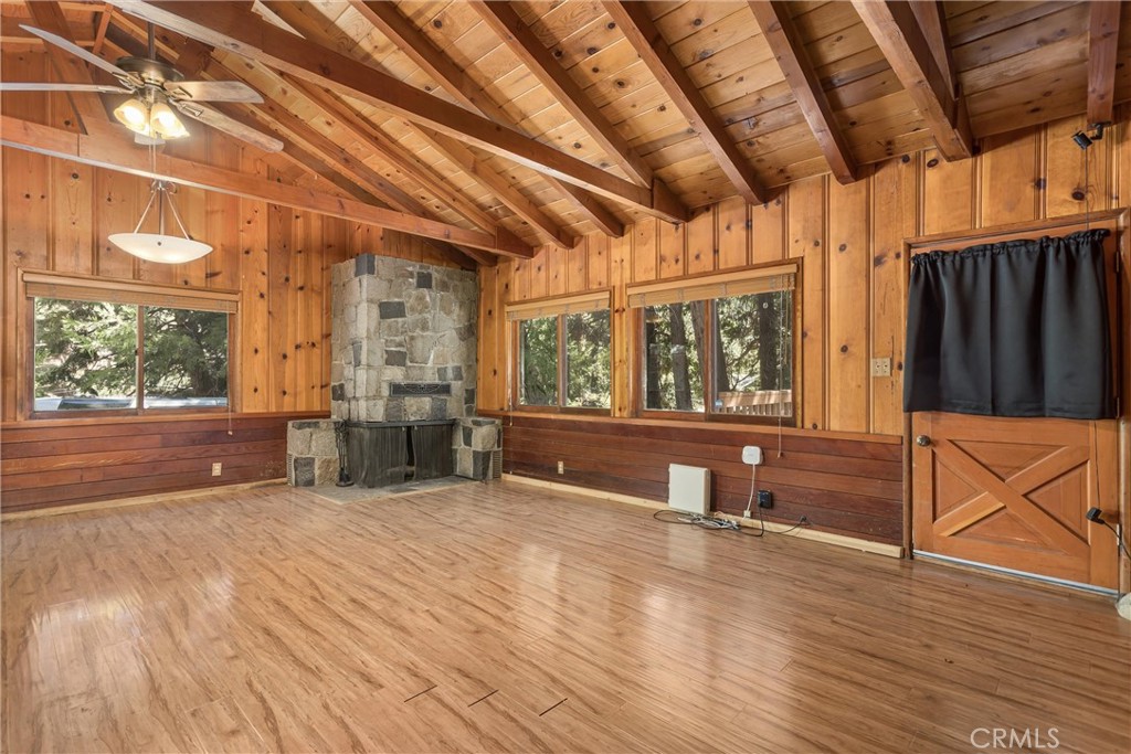 459 Delle Property Photo 6