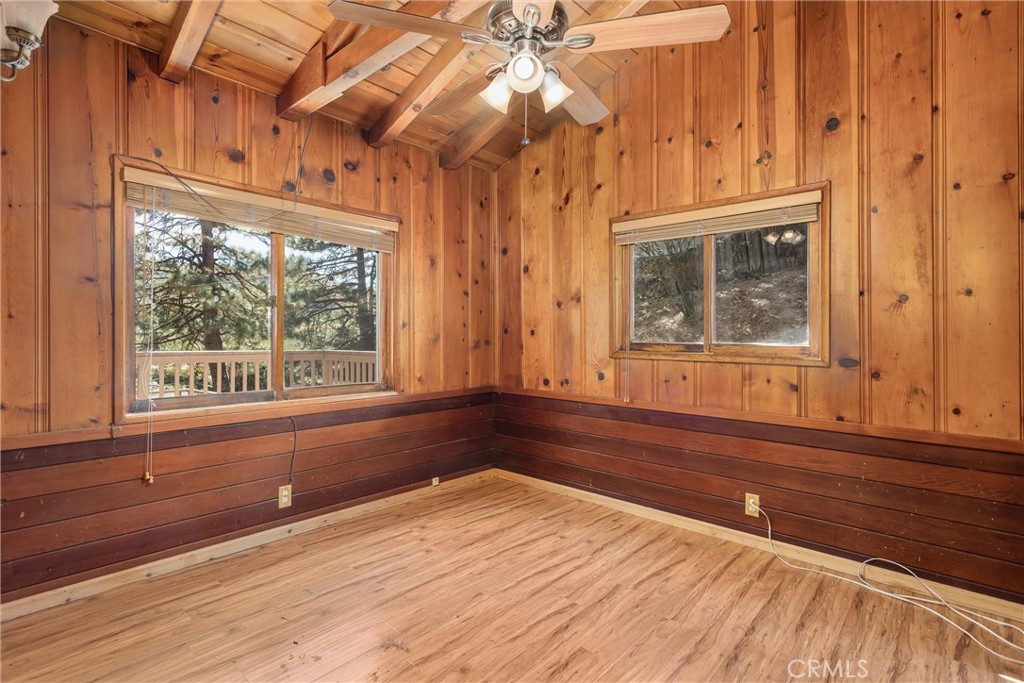 459 Delle Property Photo 10