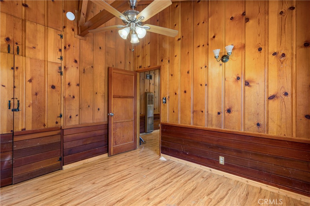 459 Delle Property Photo 11