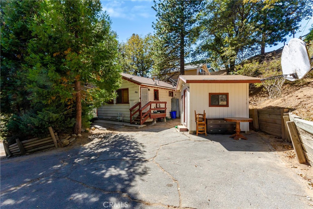 459 Delle Property Photo 19