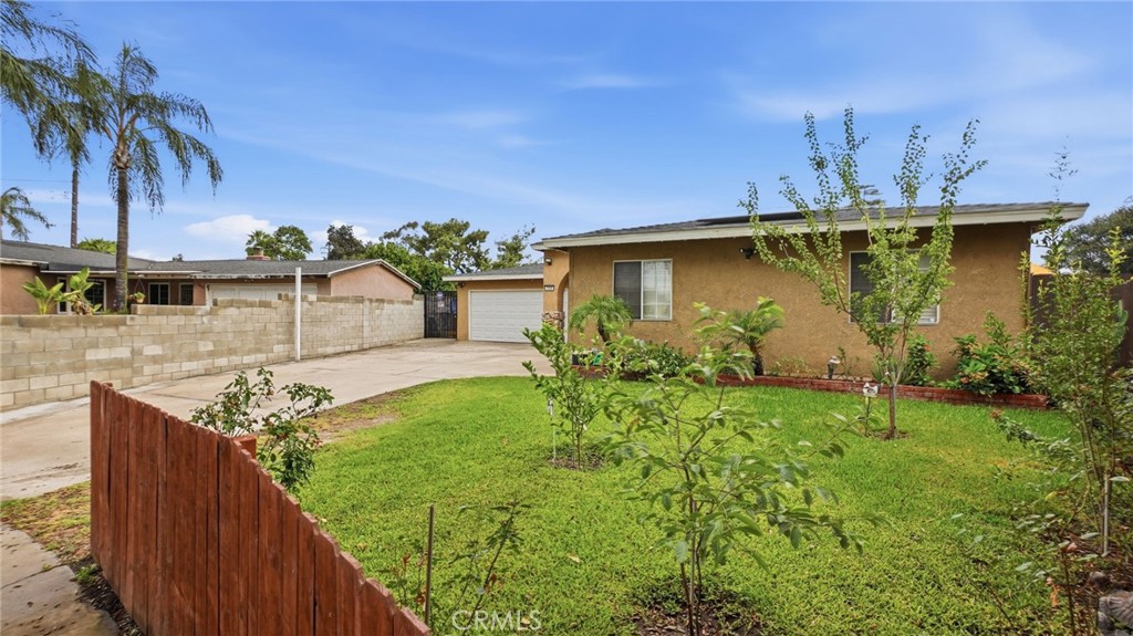 755 N Macy Property Photo 3